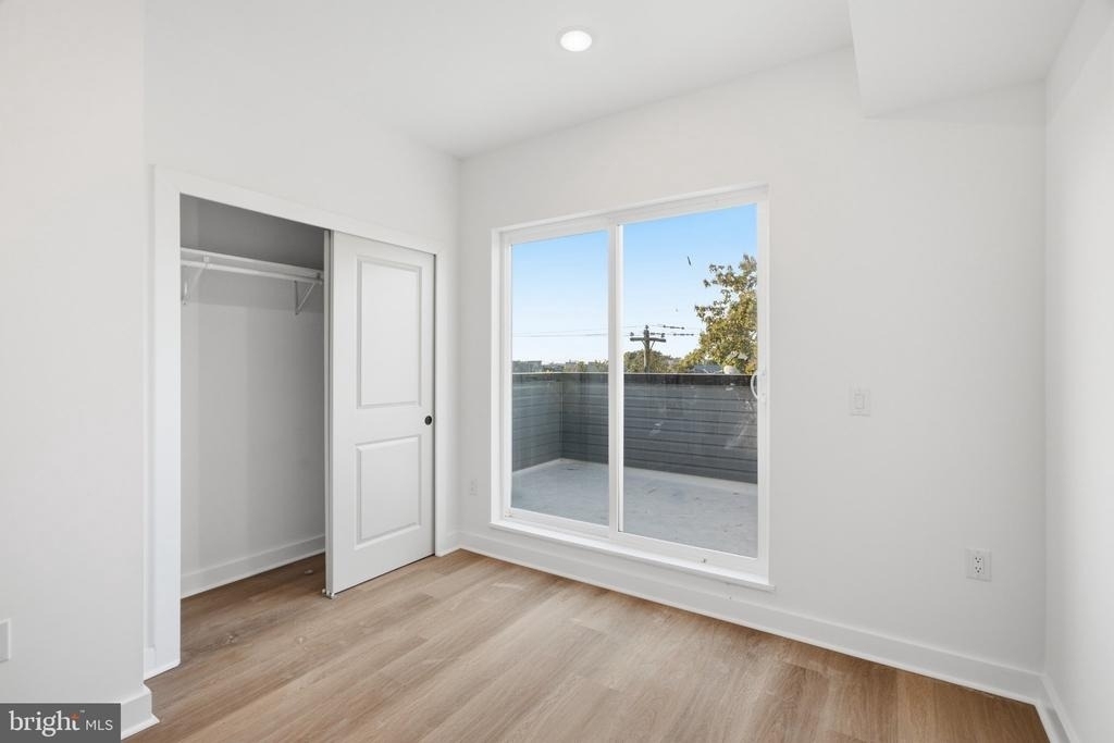 731 W Huntingdon Street - Photo 18