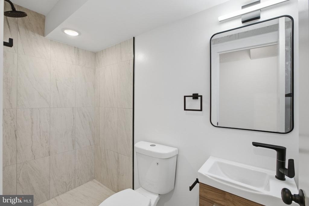 731 W Huntingdon Street - Photo 14