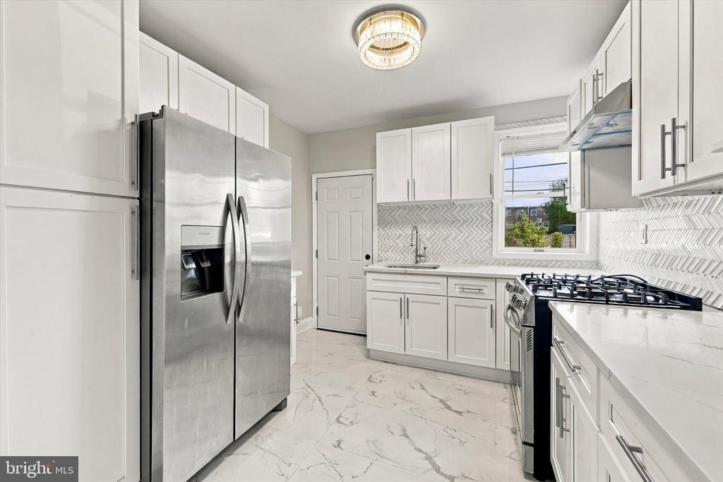 4629 Tampa Street - Photo 8