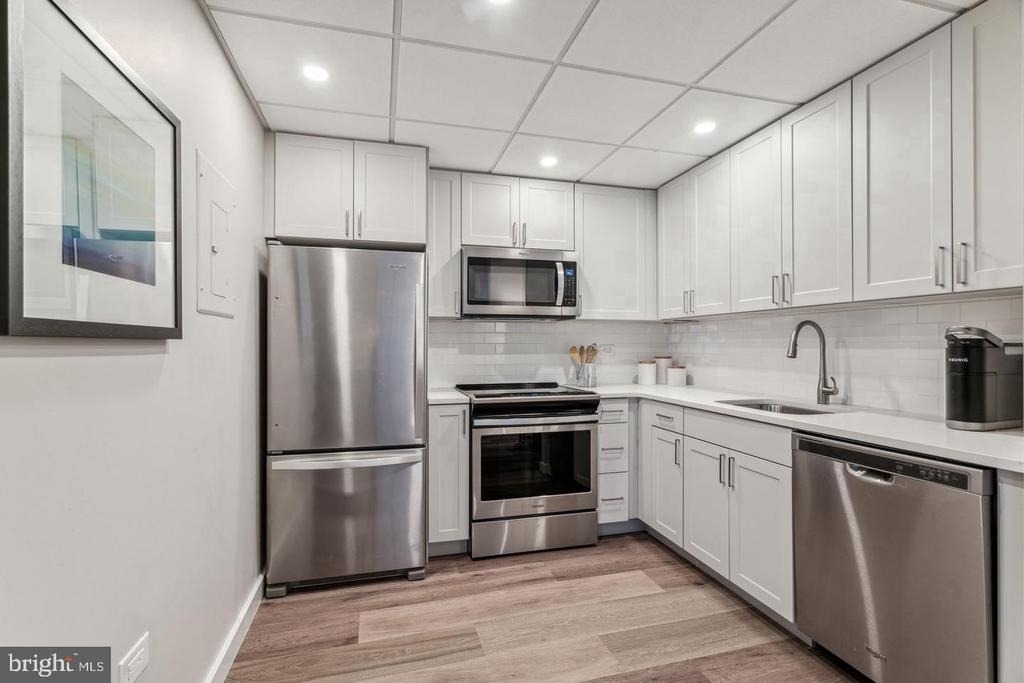 875 Sansom Street - Photo 11