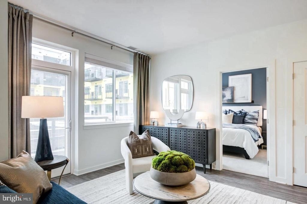 525 N Christopher Columbus Boulevard - Photo 8