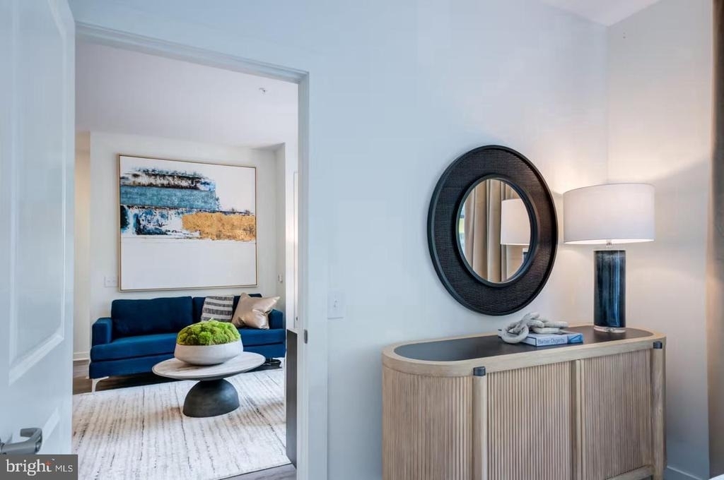 525 N Christopher Columbus Boulevard - Photo 10