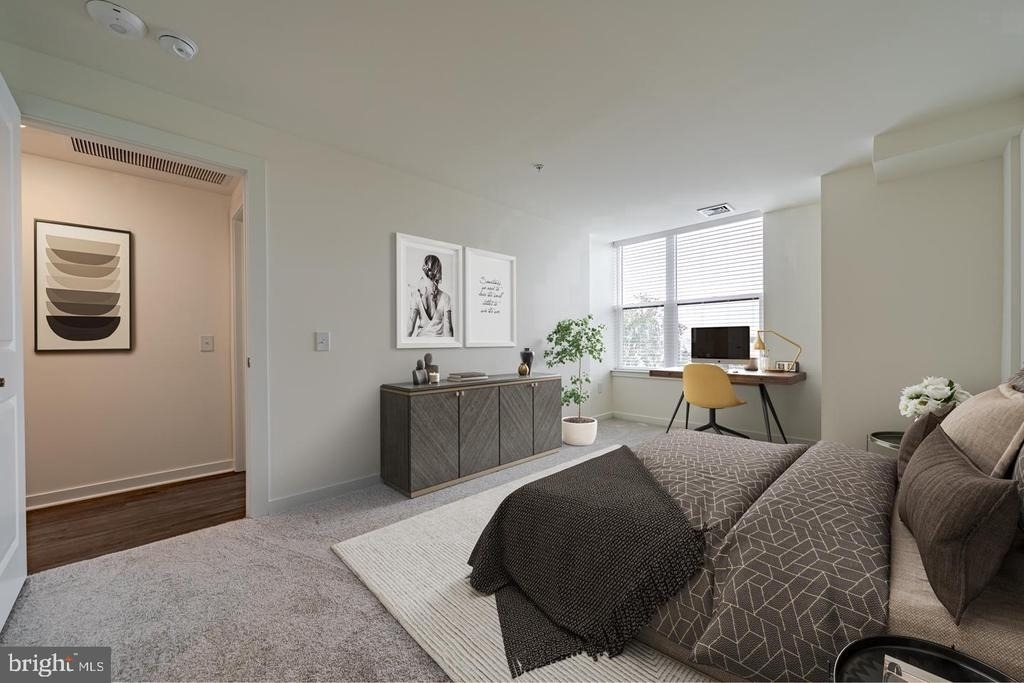 525 N Christopher Columbus Boulevard - Photo 5