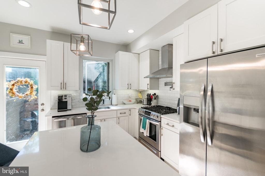 2138 Pierce Street - Photo 6