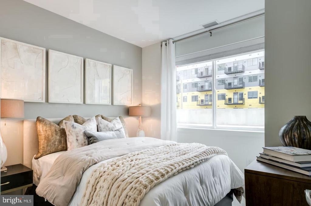 525 N Christopher Columbus Boulevard - Photo 14