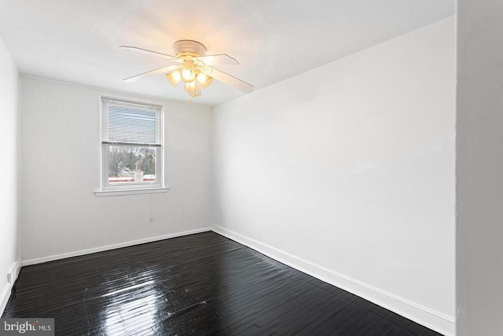 7675 Overbrook Avenue - Photo 7