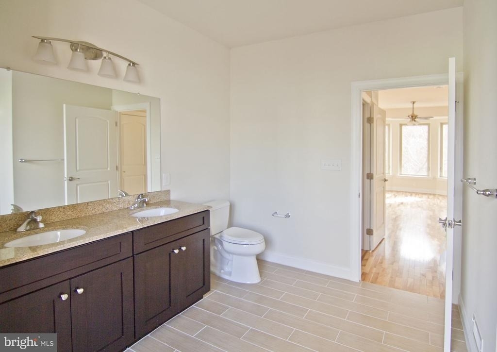 1142 N Hope Street - Photo 6