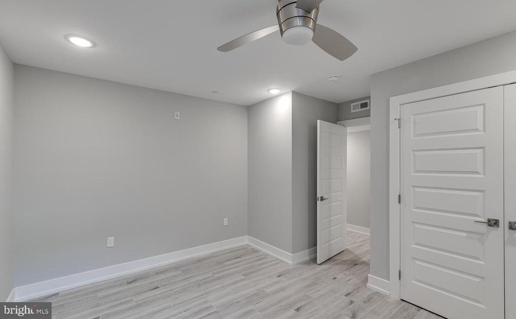 1309 S 52nd Street - Photo 12
