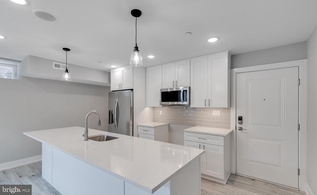 1309 S 52nd Street - Photo 3