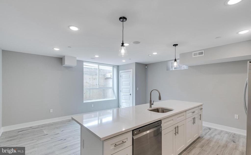 1309 S 52nd Street - Photo 2