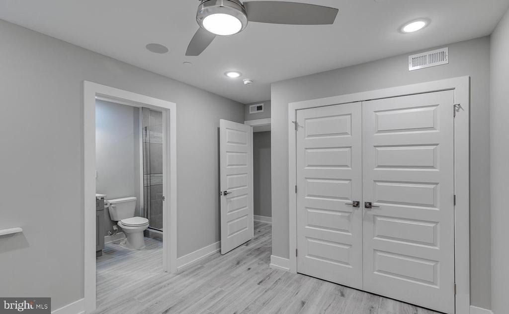 1309 S 52nd Street - Photo 10