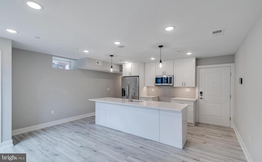 1309 S 52nd Street - Photo 5