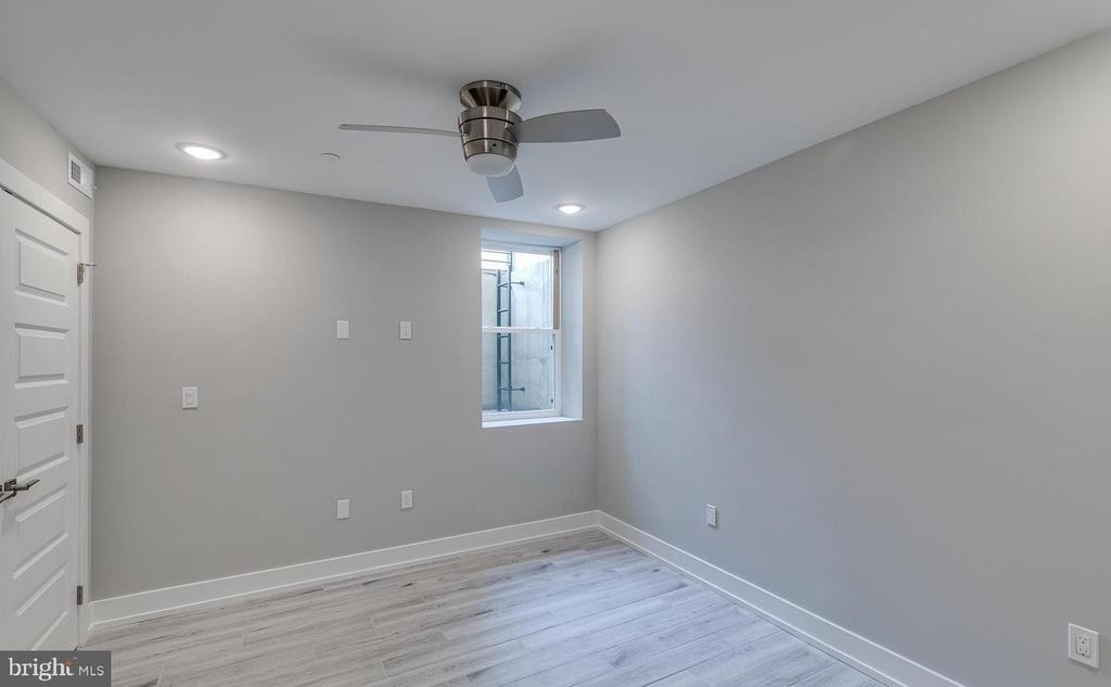 1309 S 52nd Street - Photo 15
