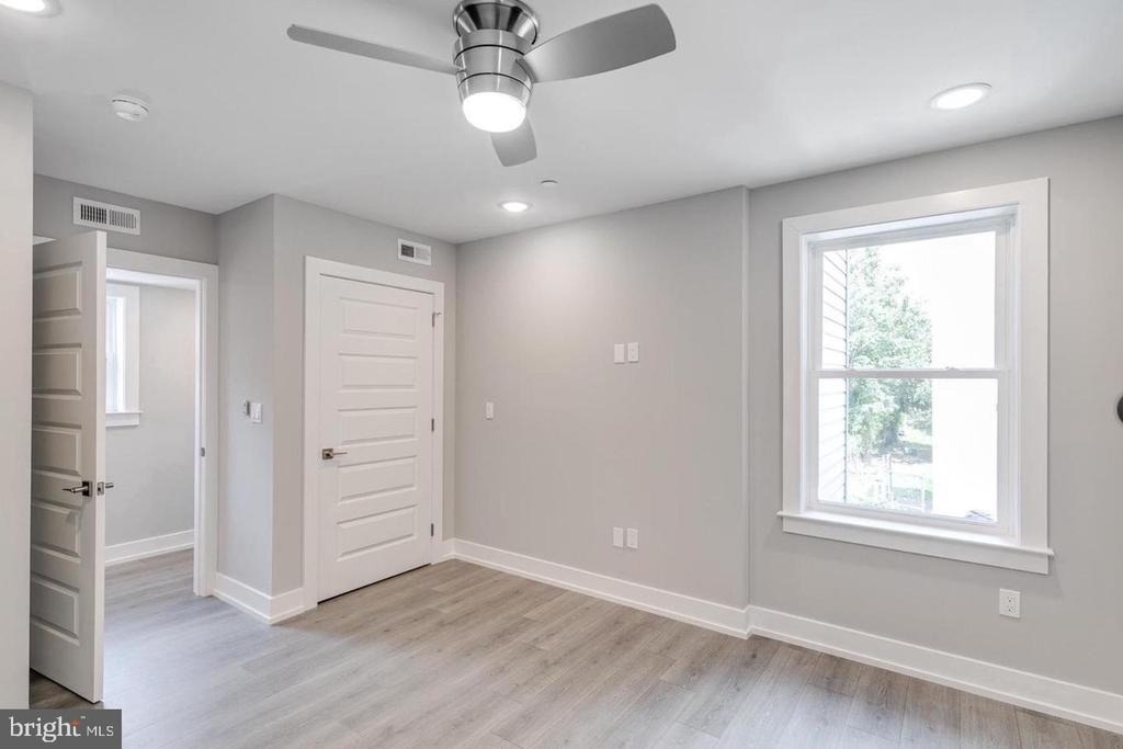 1309 S 52nd Street - Photo 14