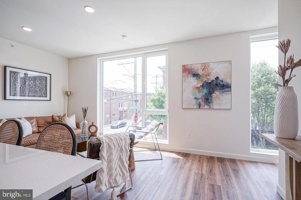 1301 Bainbridge Street - Photo 8