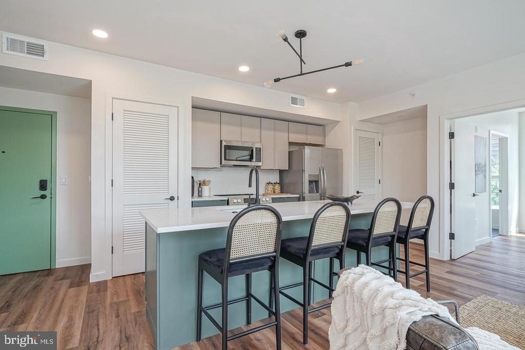 1301 Bainbridge Street - Photo 1