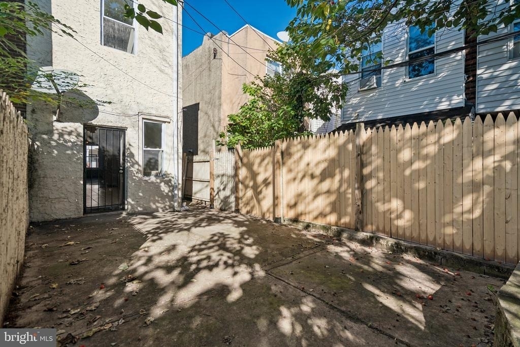 2018 Mifflin Street - Photo 17