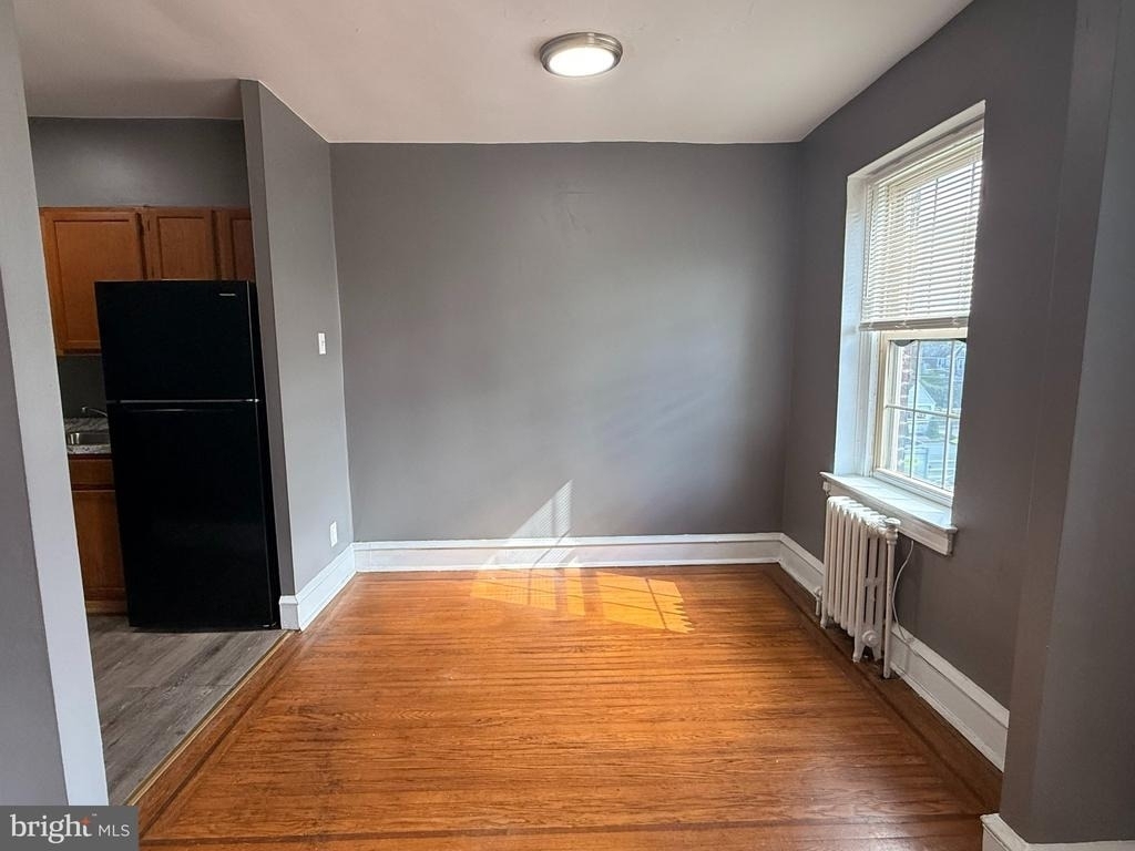 260 N Wycombe Avenue - Photo 2