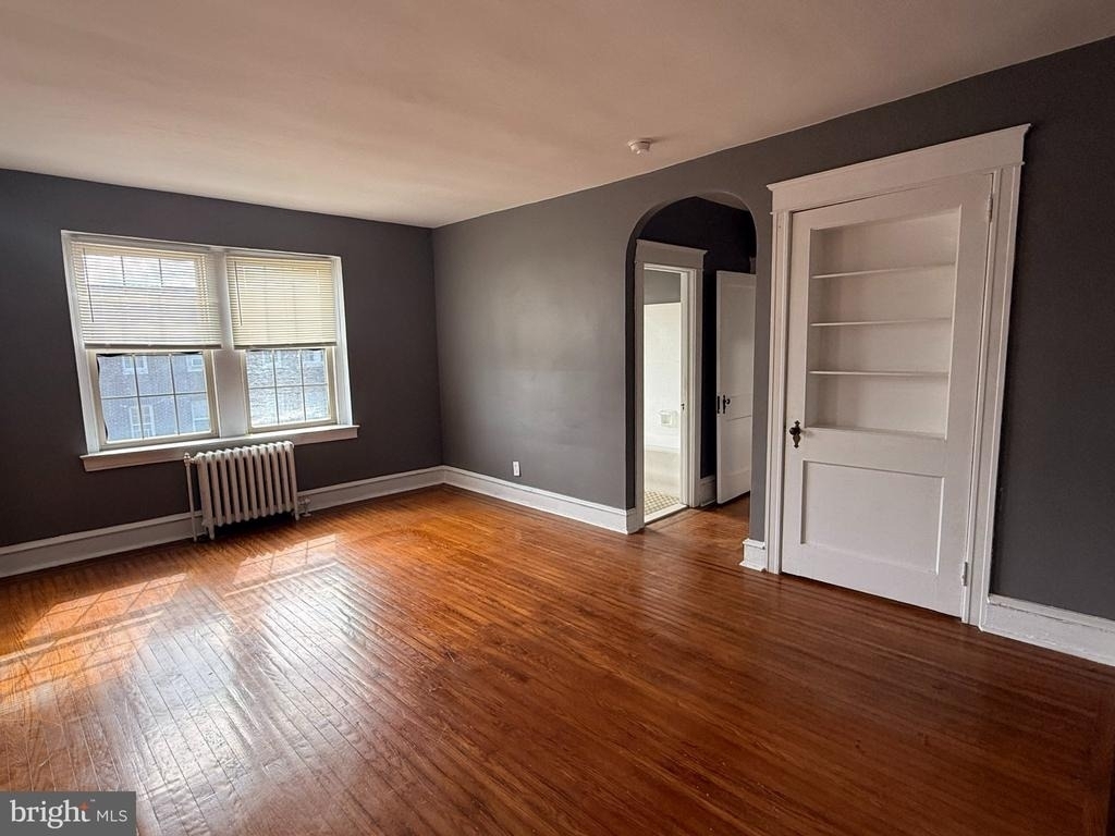260 N Wycombe Avenue - Photo 0