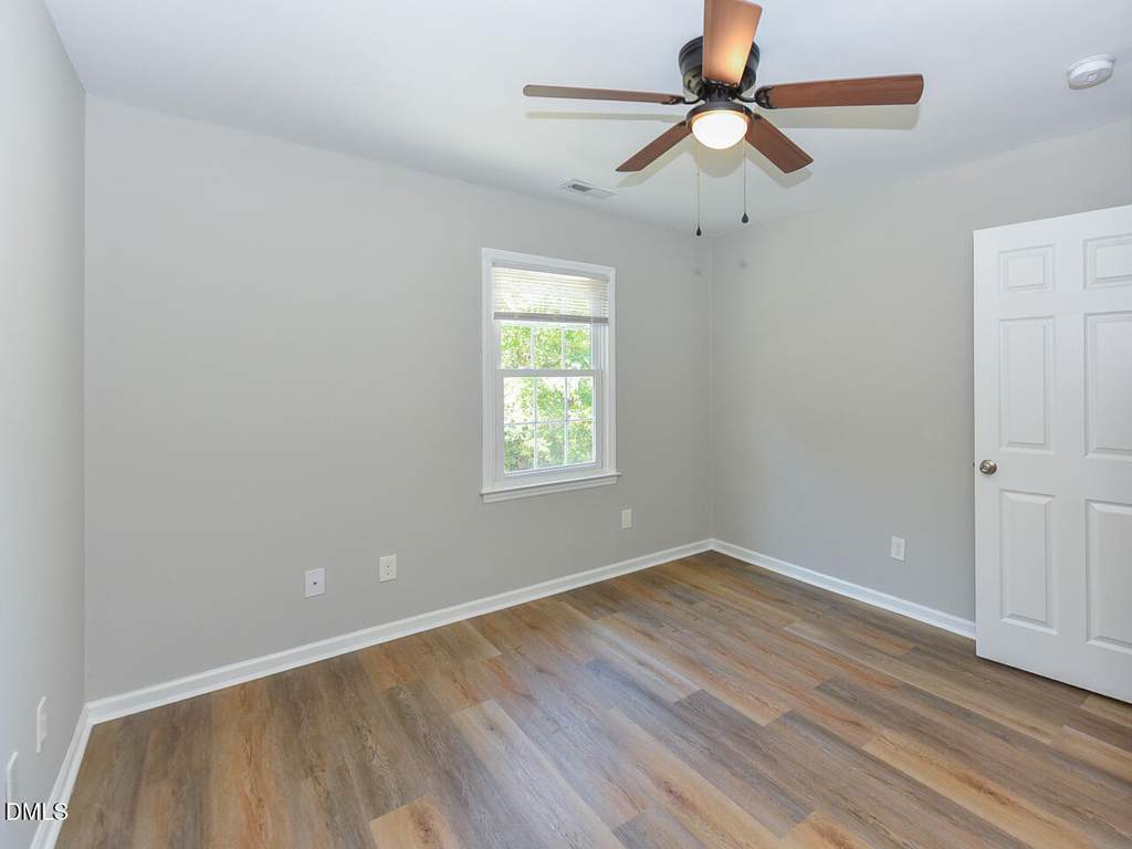 225 Douglas Street - Photo 22