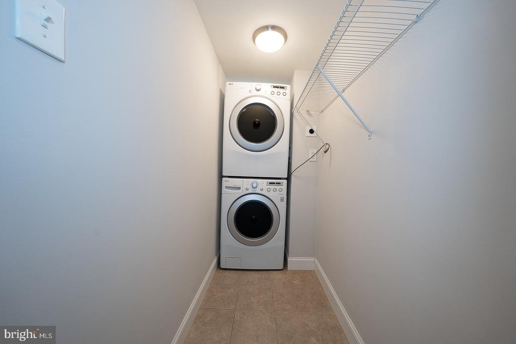 947 Glenbrook Avenue - Photo 15