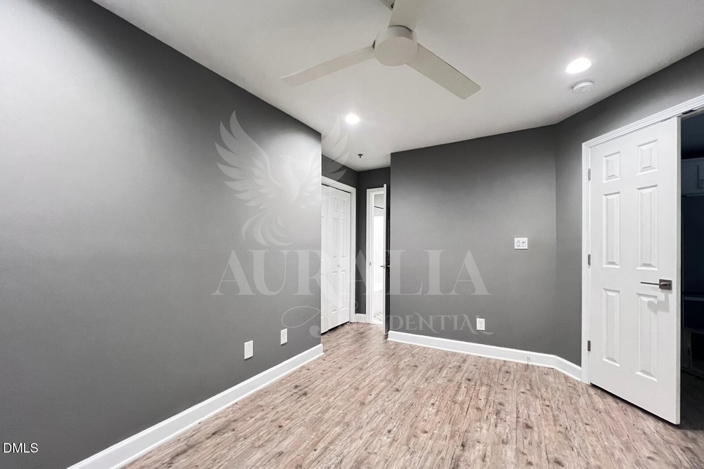 131 New Kent Place - Photo 31