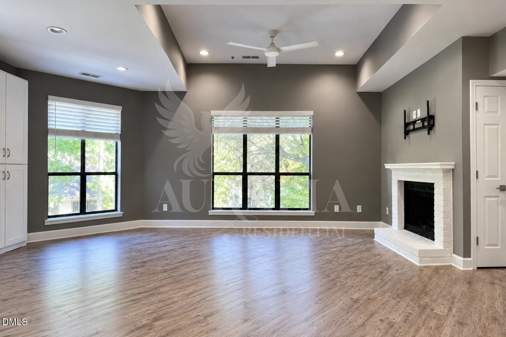 131 New Kent Place - Photo 4