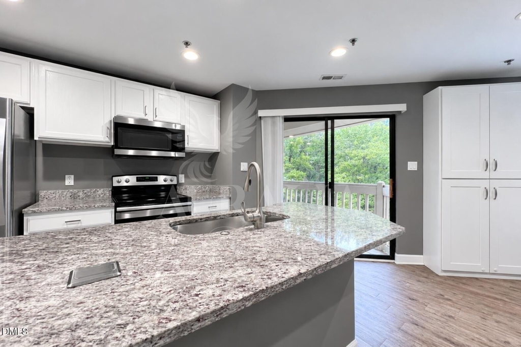 131 New Kent Place - Photo 13
