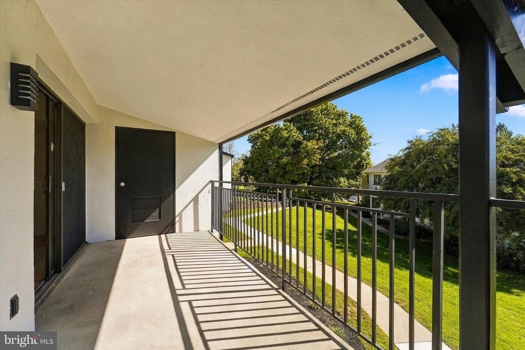 30 N Waterloo Road - Photo 18