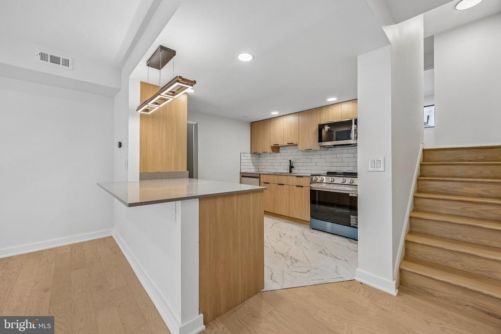 30 N Waterloo Road - Photo 6