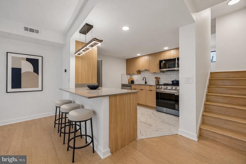 30 N Waterloo Road - Photo 1