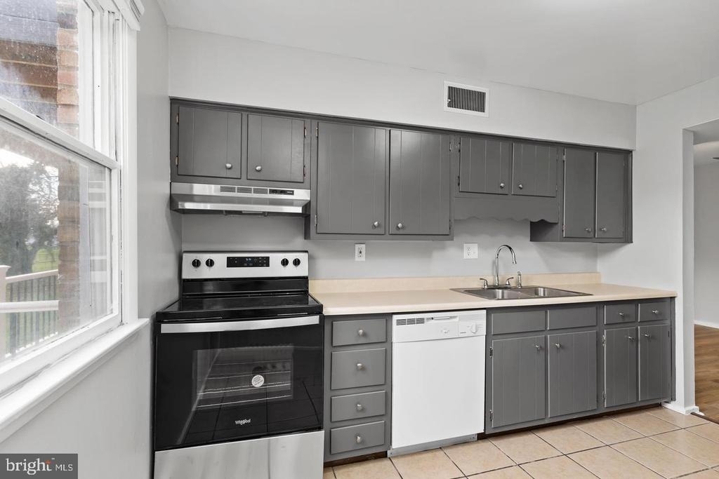 4341 Carlisle Pike - Photo 2