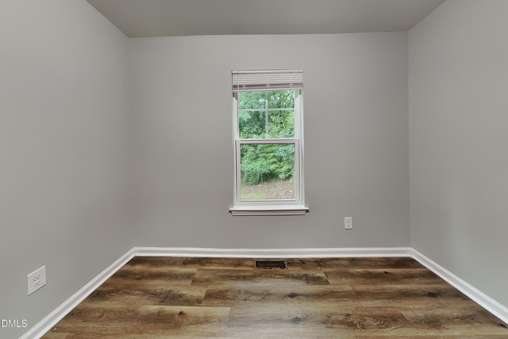 417 E Hinton Street - Photo 12