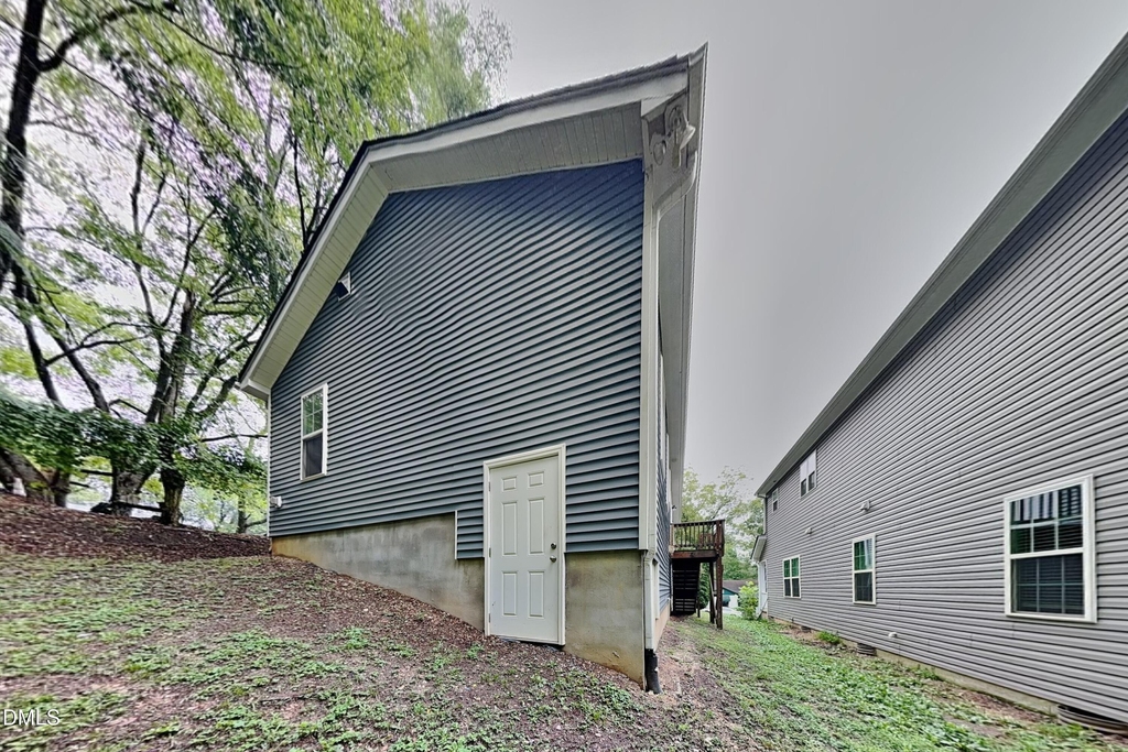 417 E Hinton Street - Photo 15