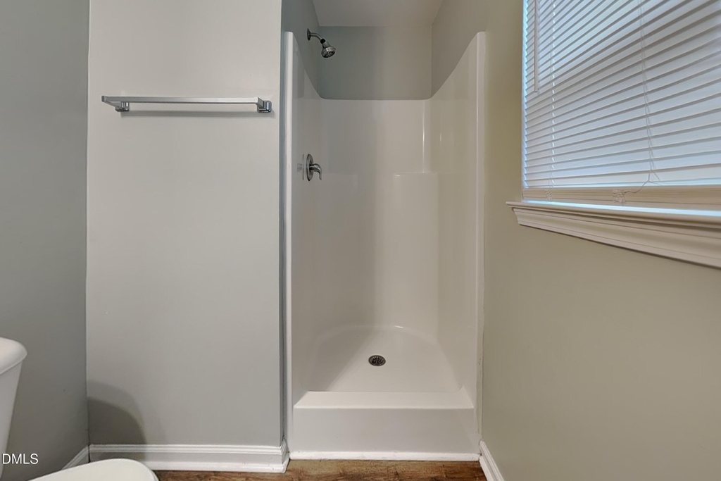 417 E Hinton Street - Photo 10