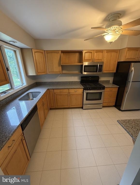 1918 Carriage Way - Photo 9