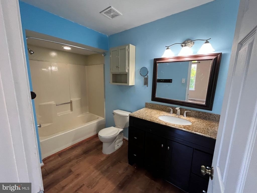 4 Fair Oaks Court - Photo 8