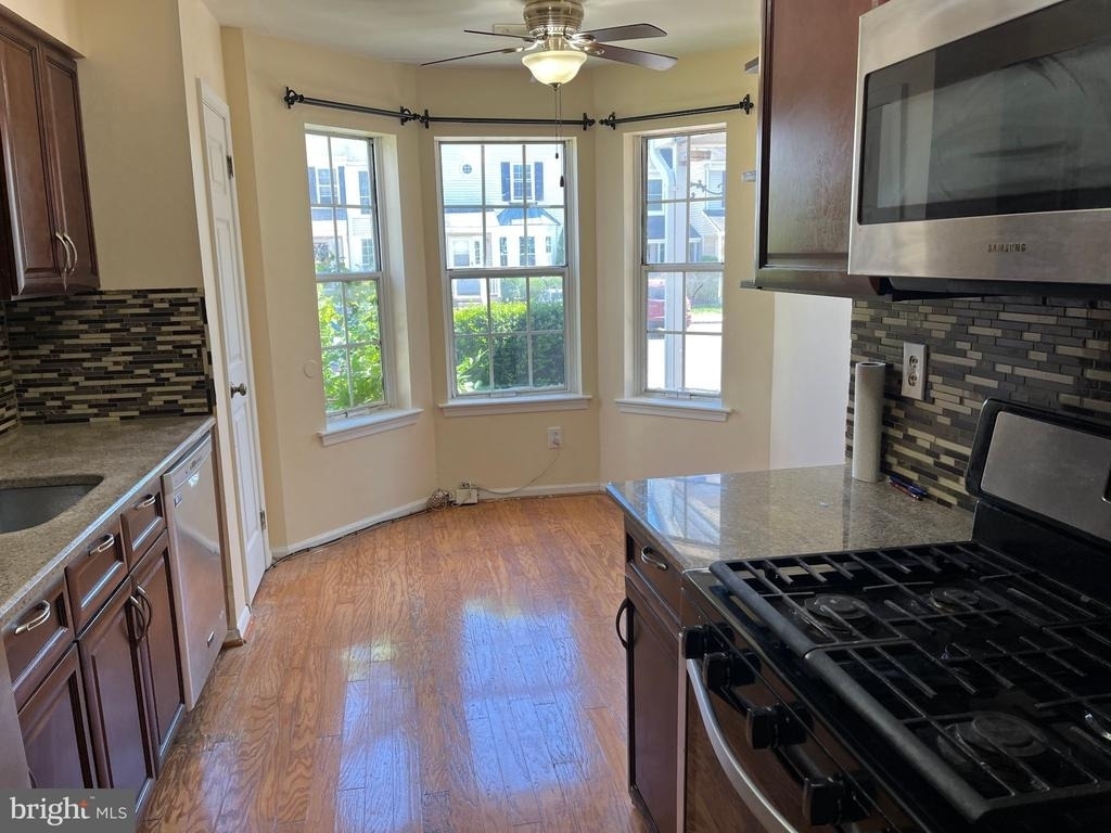 4 Fair Oaks Court - Photo 3