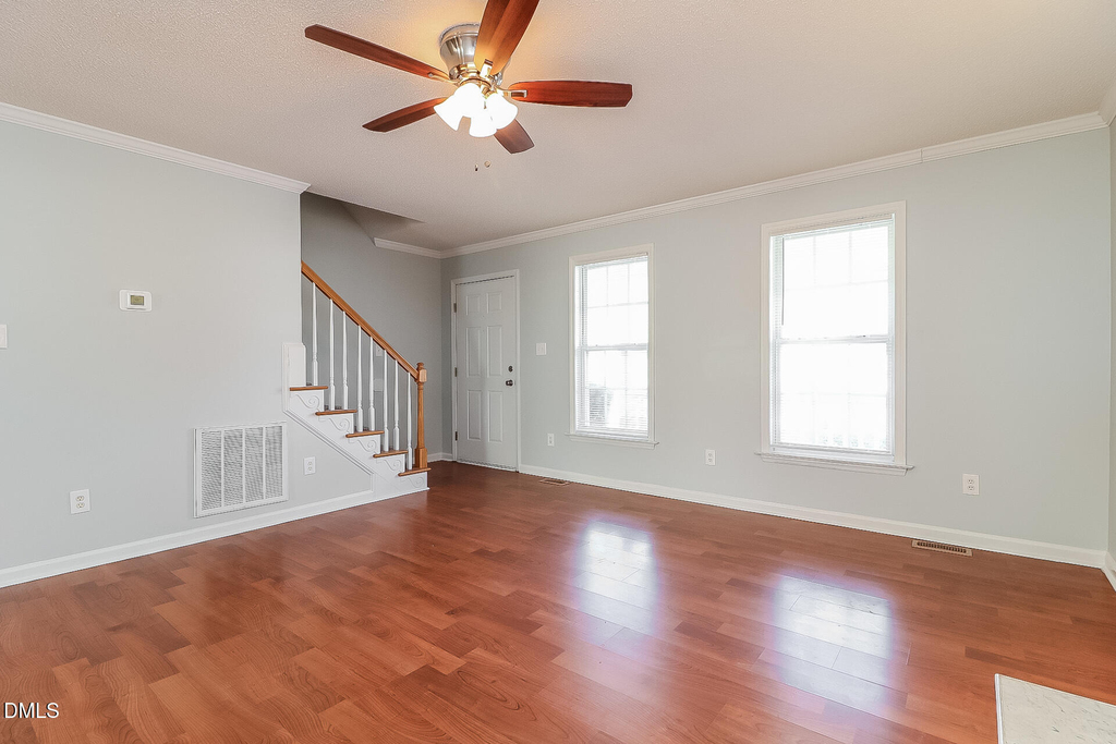 928 Shannondale Drive - Photo 7