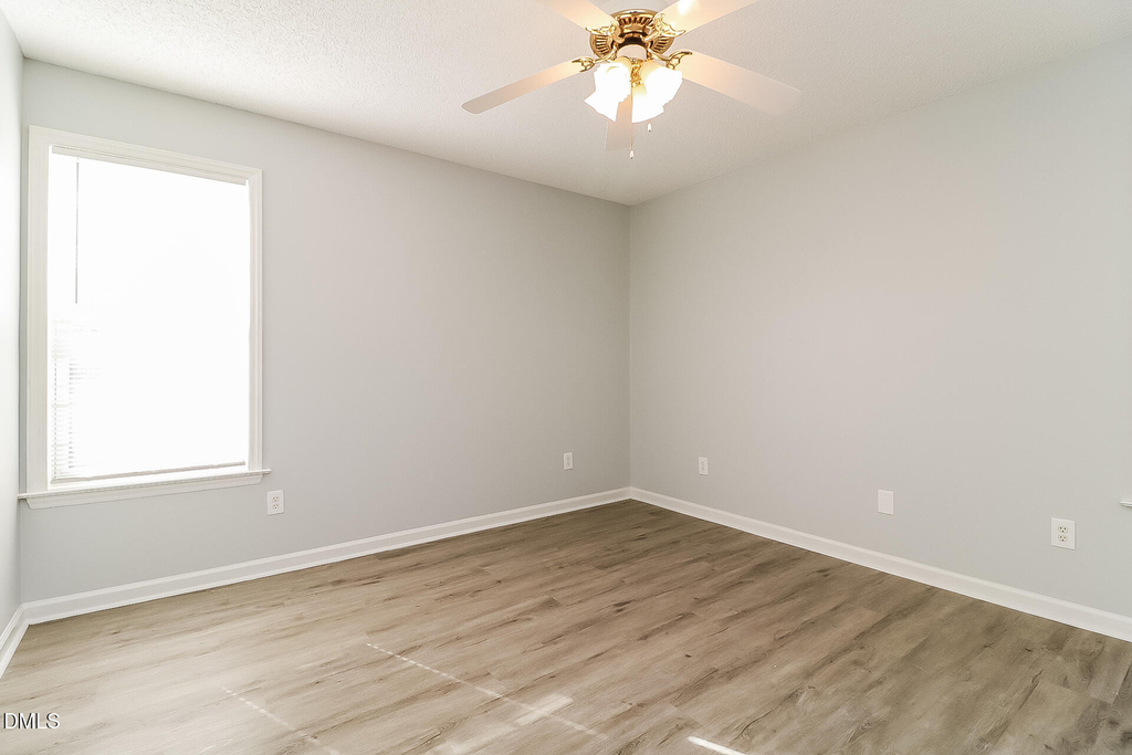 928 Shannondale Drive - Photo 10