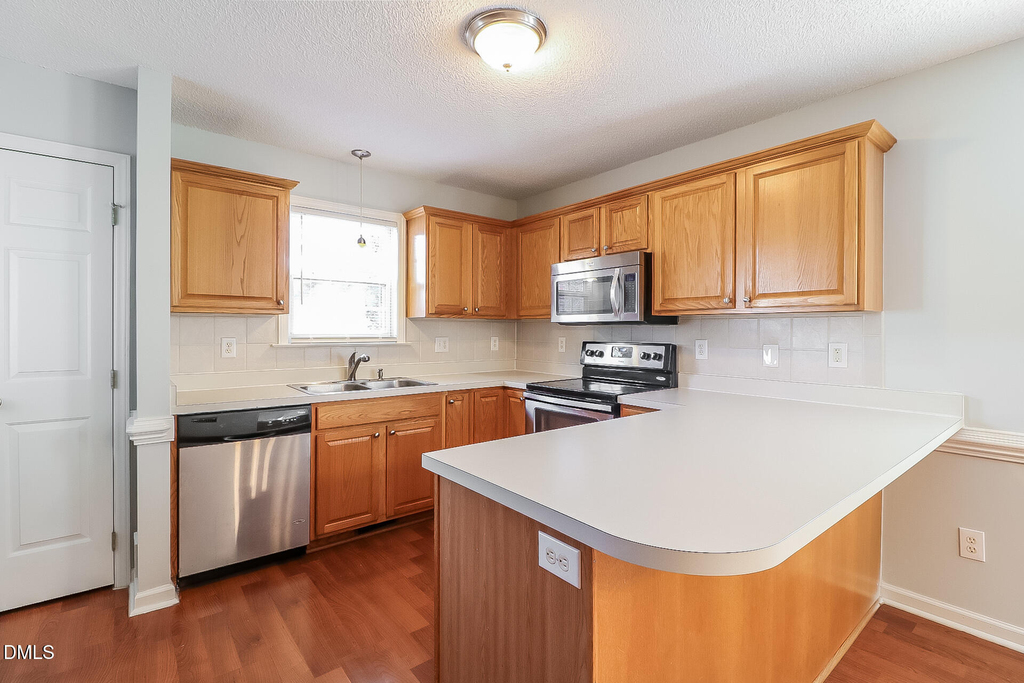 928 Shannondale Drive - Photo 1