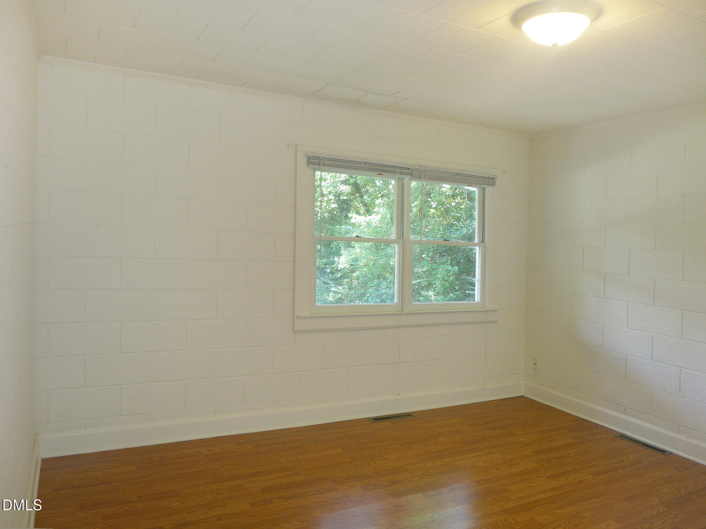 719 Hillsborough Street - Photo 8
