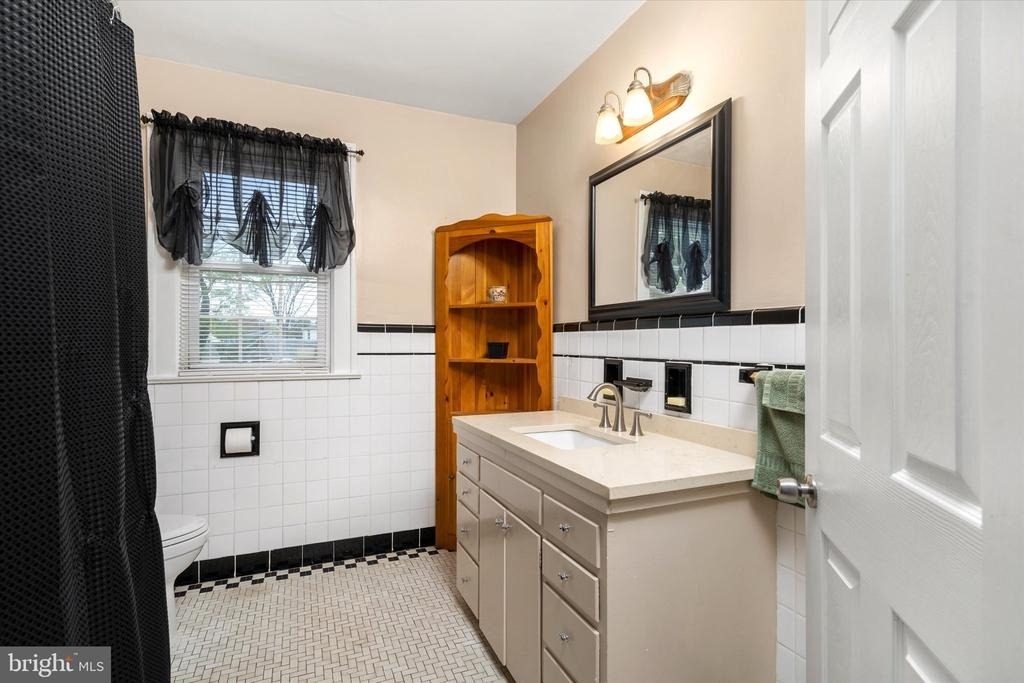 2734 Quakerbridge Road - Photo 20