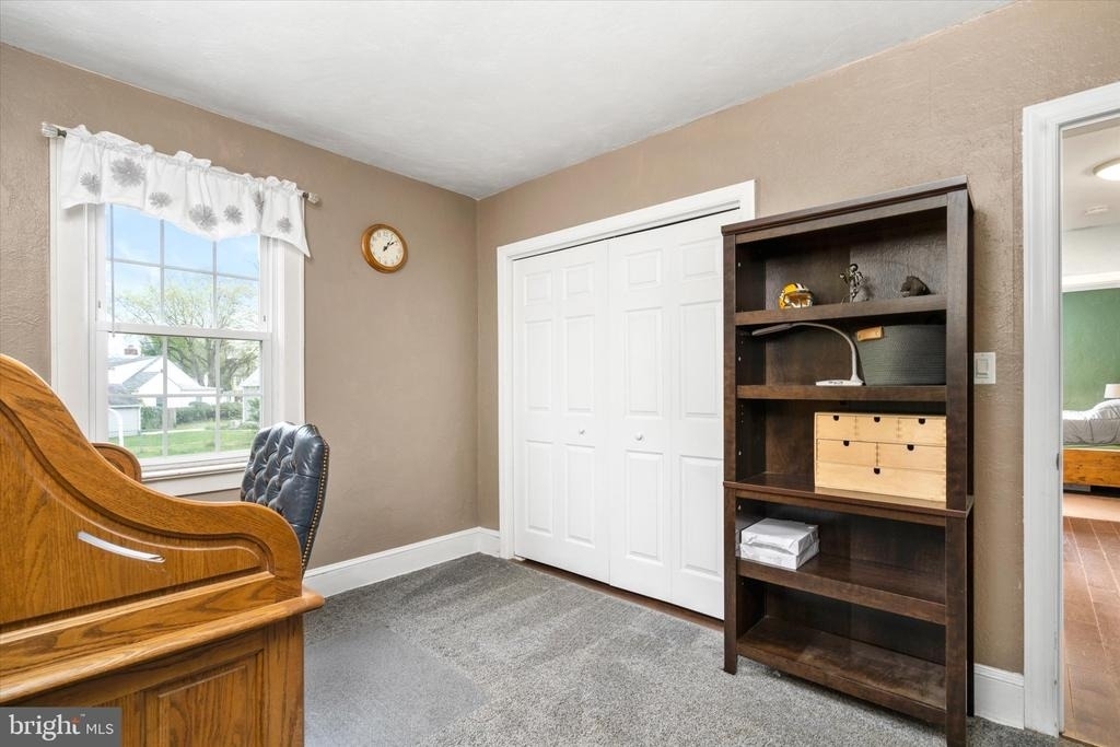 2734 Quakerbridge Road - Photo 16