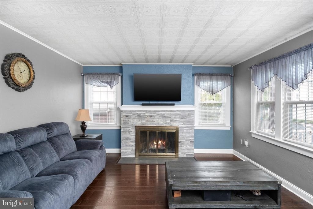 2734 Quakerbridge Road - Photo 4