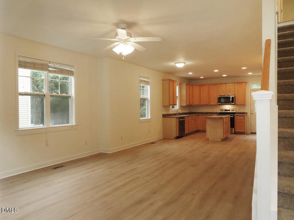 305 W Poplar Avenue - Photo 1