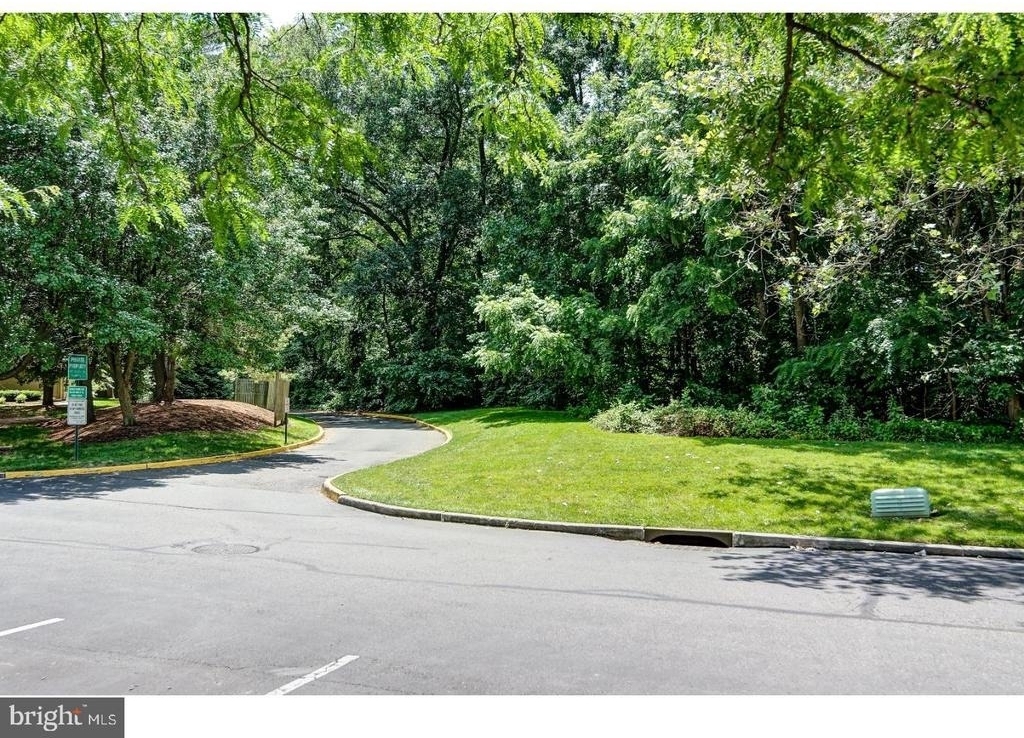 207 Sedgefield Drive - Photo 16