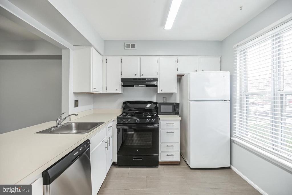 207 Sedgefield Drive - Photo 8