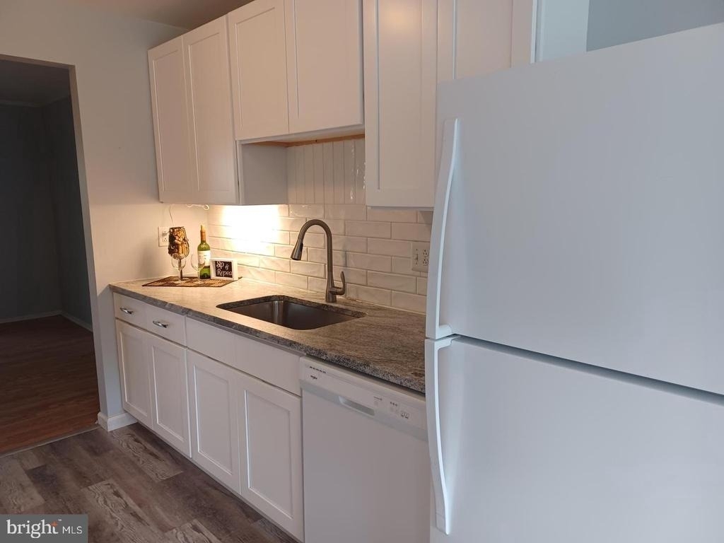 403 Roberts Lane - Photo 7
