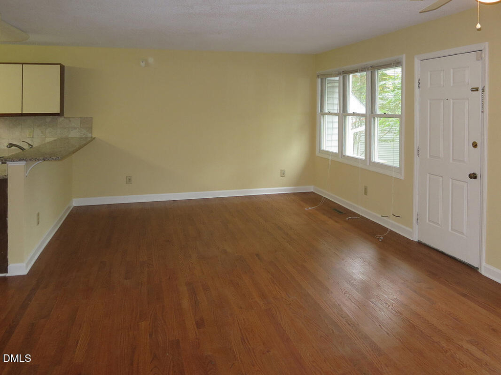 737 Edwards Street - Photo 1